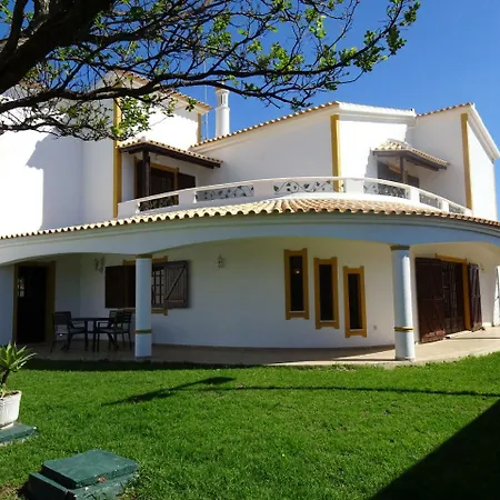 Cip V4 Piri Piri Villa