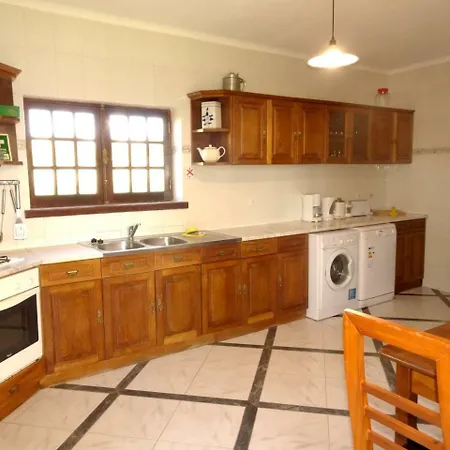 Cip V4 Piri Piri Villa